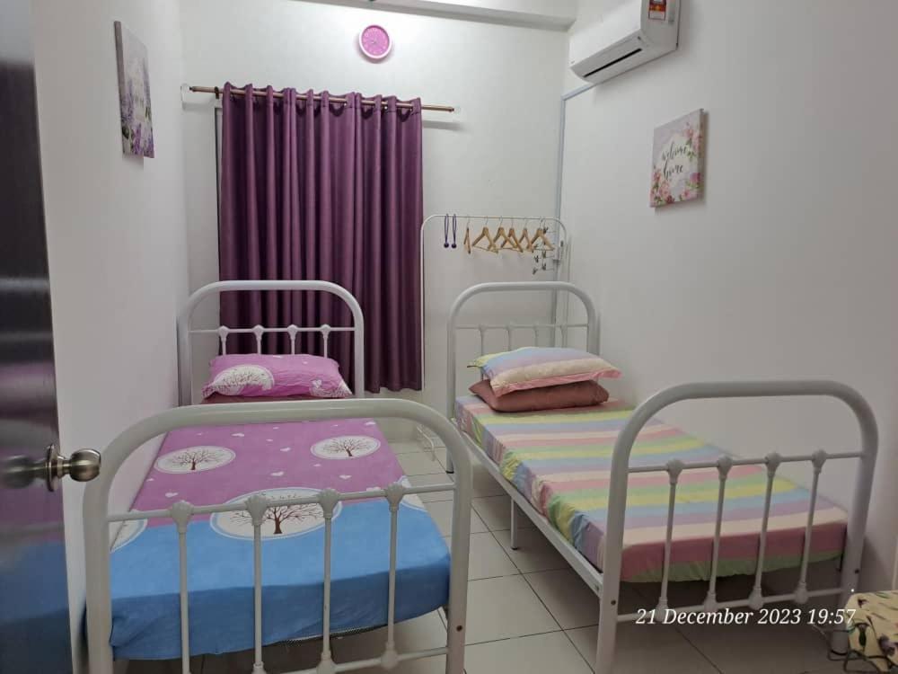 Impiana Homestay Near Putrajaya, Cyberjaya, Musliem Only,Wifi,Netflix 甘榜龙溪 外观 照片