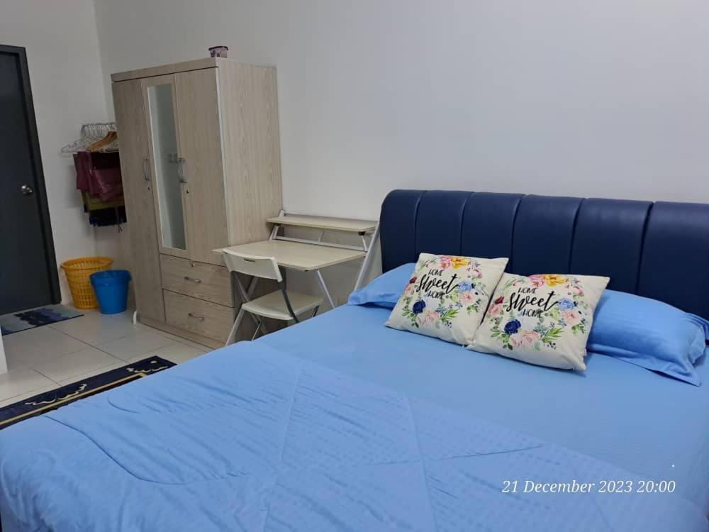 Impiana Homestay Near Putrajaya, Cyberjaya, Musliem Only,Wifi,Netflix 甘榜龙溪 外观 照片