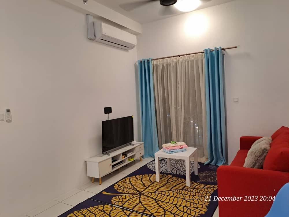 Impiana Homestay Near Putrajaya, Cyberjaya, Musliem Only,Wifi,Netflix 甘榜龙溪 外观 照片